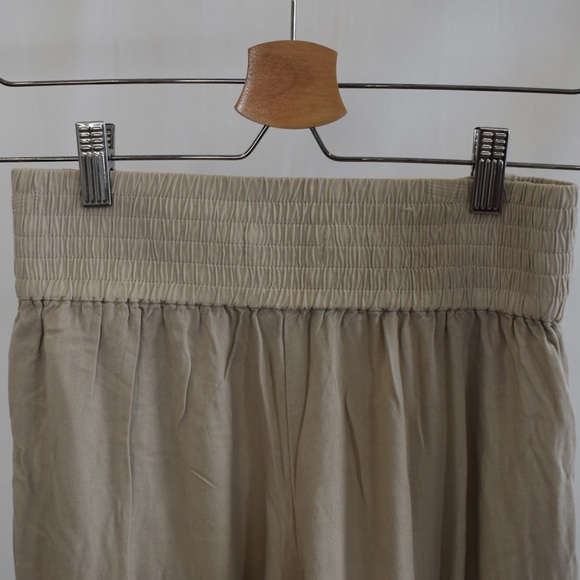 Aritzia Wide Leg Pants - Picture 2 of 3